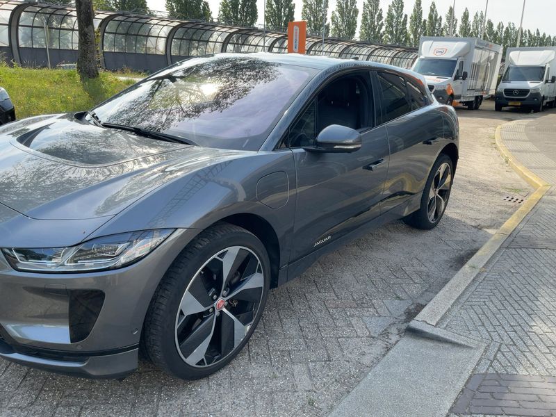 Jaguar I-Pace electric drive 294 kW First Edition — zdjęcie 2