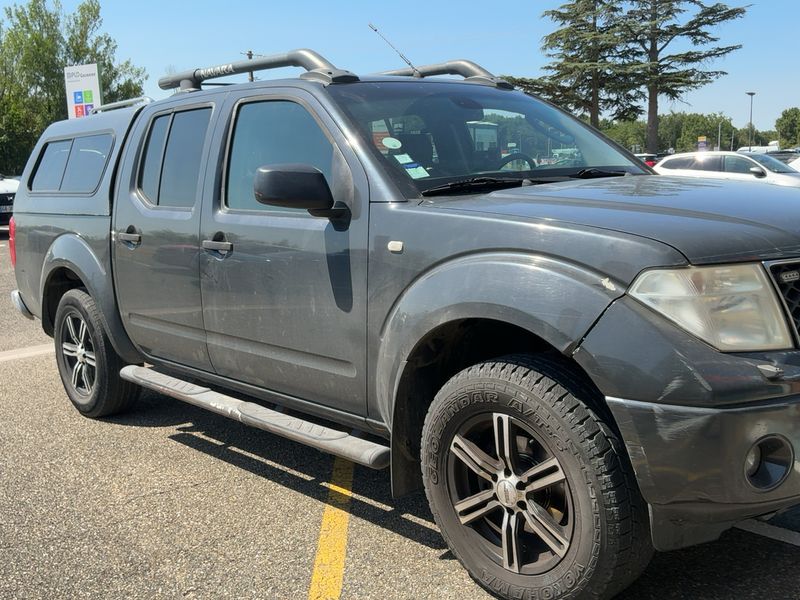 Nissan Navara Pick-up 2.5 dCi Doppelkabine Comfort 4x4 — zdjęcie 8