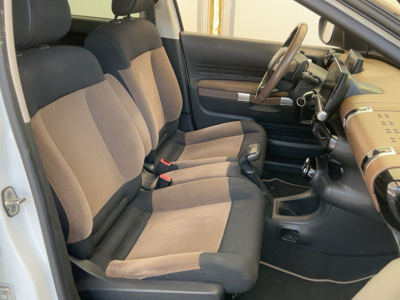 Citroen C4 Cactus 1.6 e-HDi Shine — zdjęcie 11