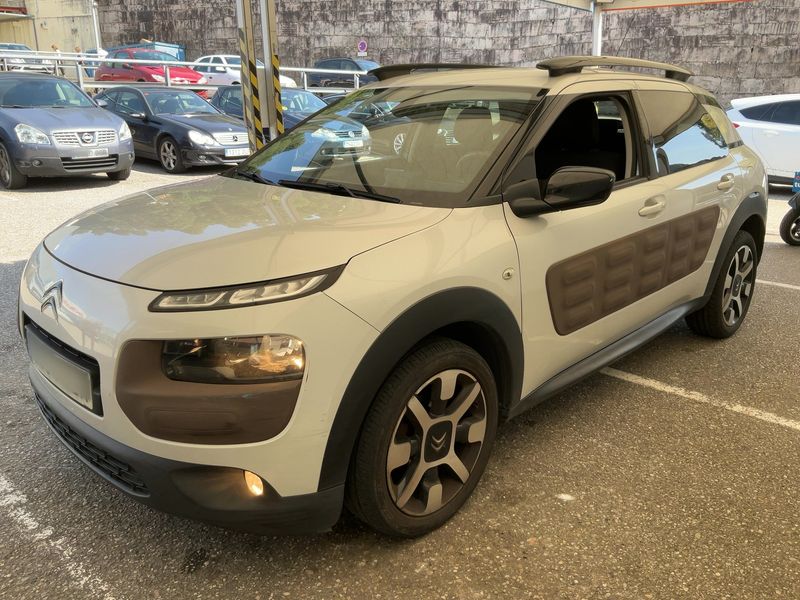 Citroen C4 Cactus 1.6 e-HDi Shine — zdjęcie 1