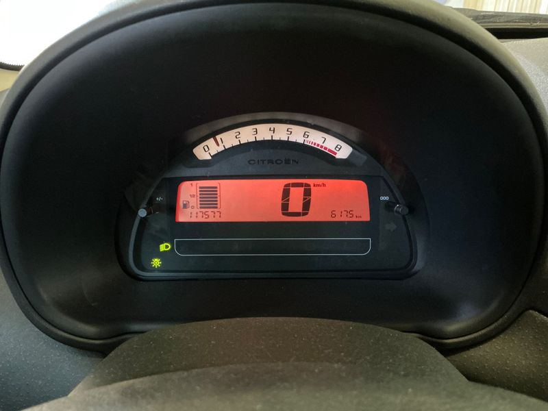 Citroen C3 1.4 Confort — zdjęcie 4