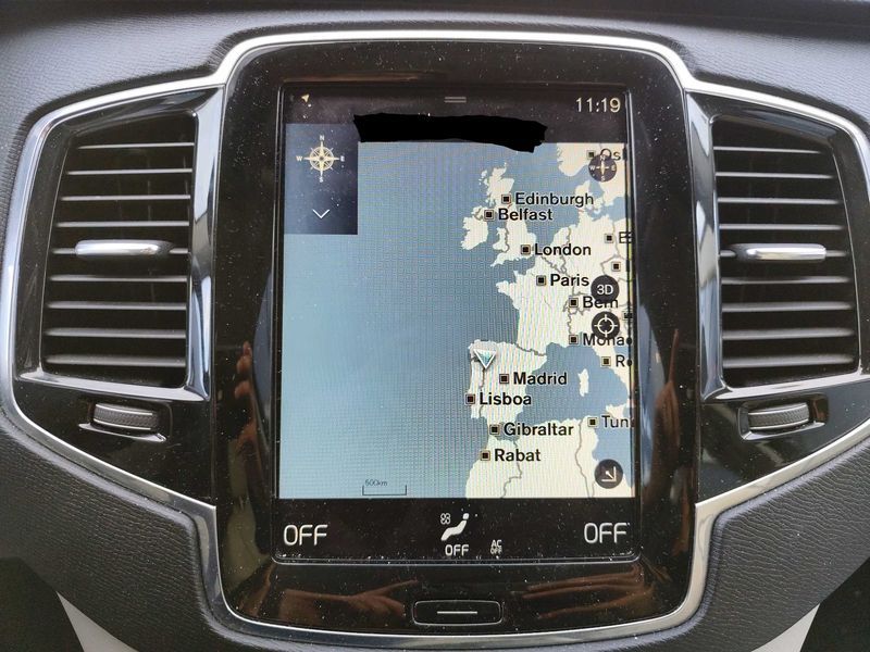 Volvo XC90 2.0 D5 Momentum AWD — zdjęcie 13