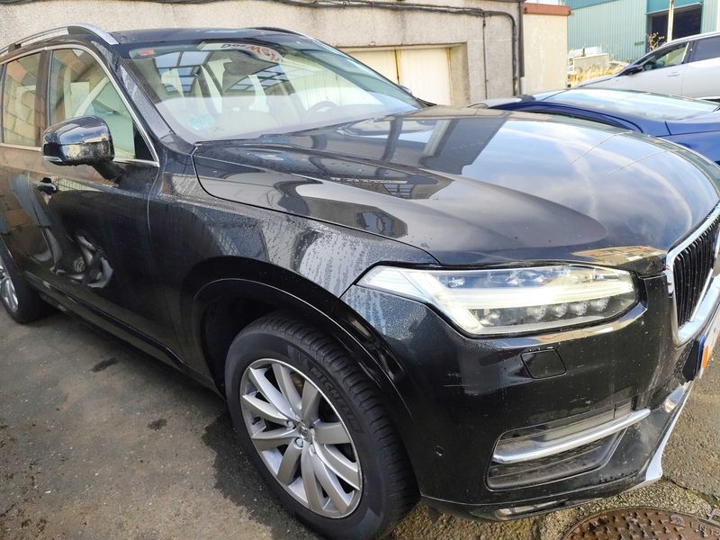 Volvo XC90 2.0 D5 Momentum AWD — zdjęcie 6