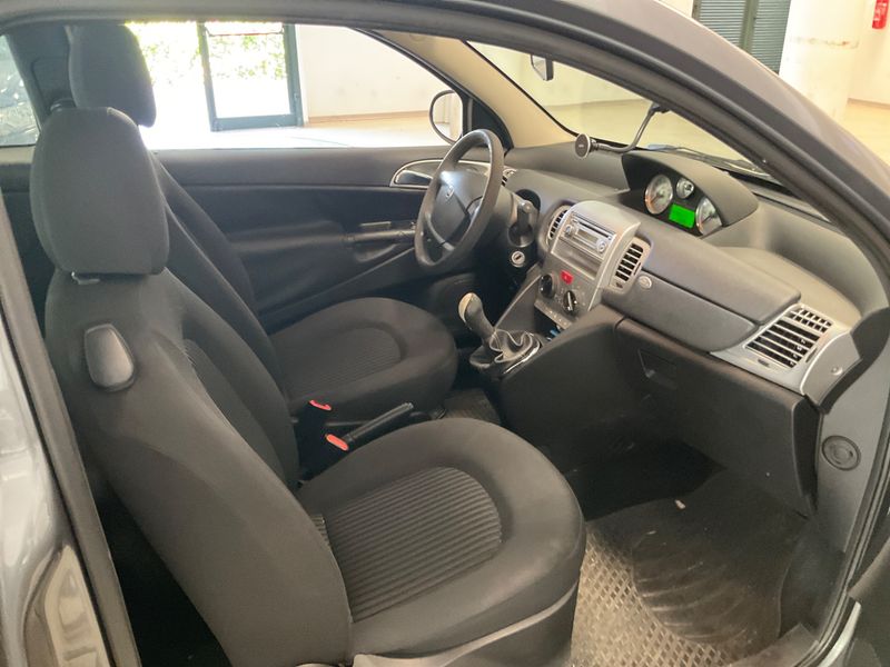 Lancia Ypsilon 1.3 JTD Multijet Diva 2010 – снимка 3