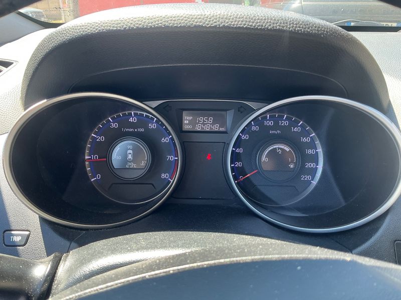 Hyundai ix35 1.6 Comfort 2WD — zdjęcie 13