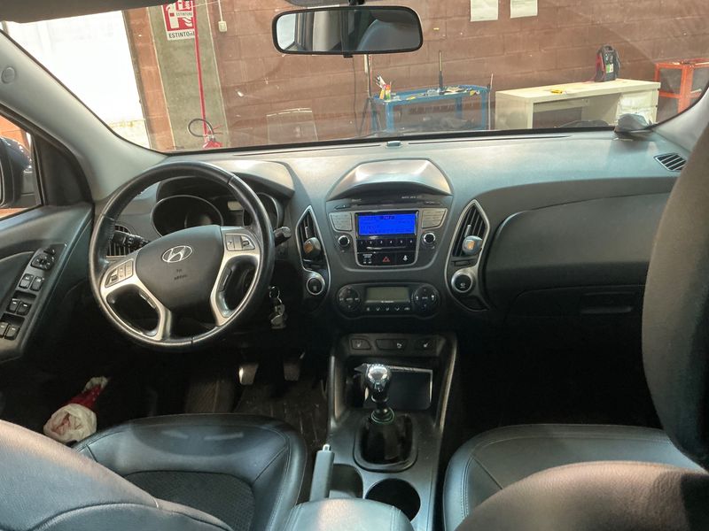 Hyundai ix35 1.6 Comfort 2WD — zdjęcie 12