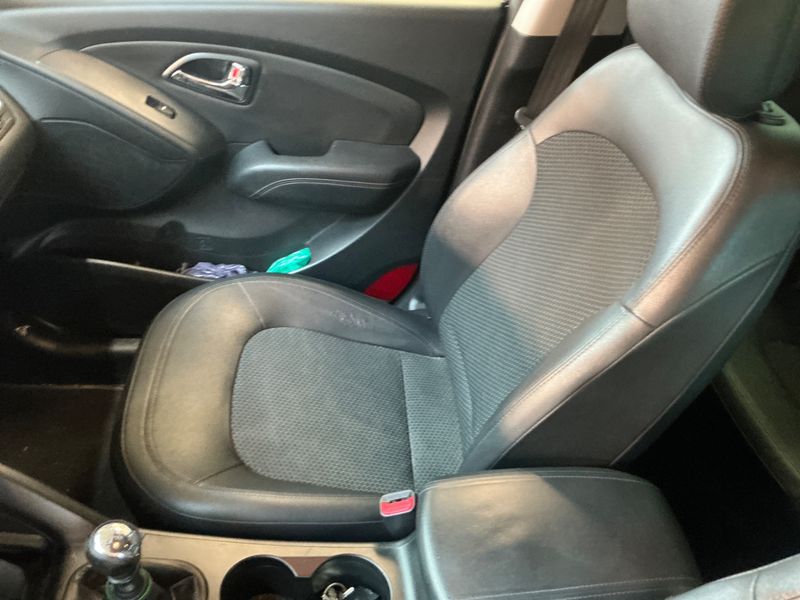 Hyundai ix35 1.6 Comfort 2WD 2010 – снимка 26