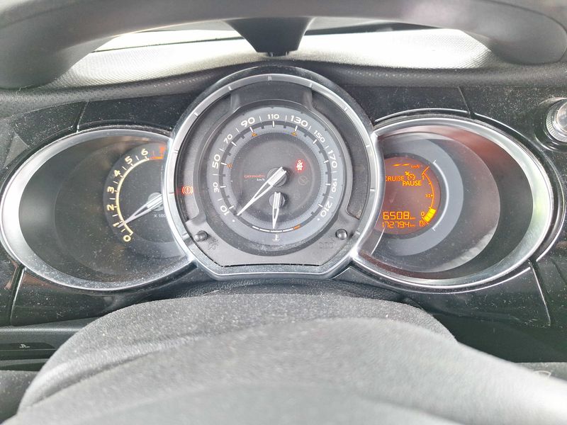 Citroen DS3 1.6 VTi SoChic — zdjęcie 12