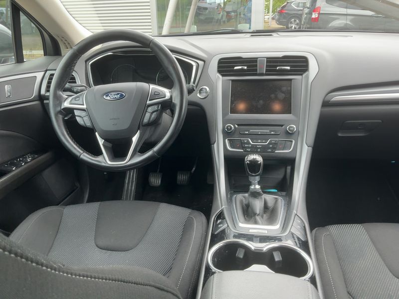 Ford Mondeo 2.0 TDCi Titanium — zdjęcie 12