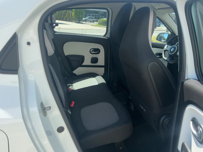 Renault Twingo 1.0 SCe Limited — zdjęcie 14