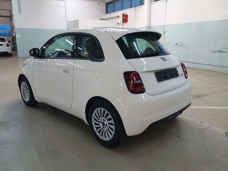 Fiat 500e electric drive 70 kW — zdjęcie 2