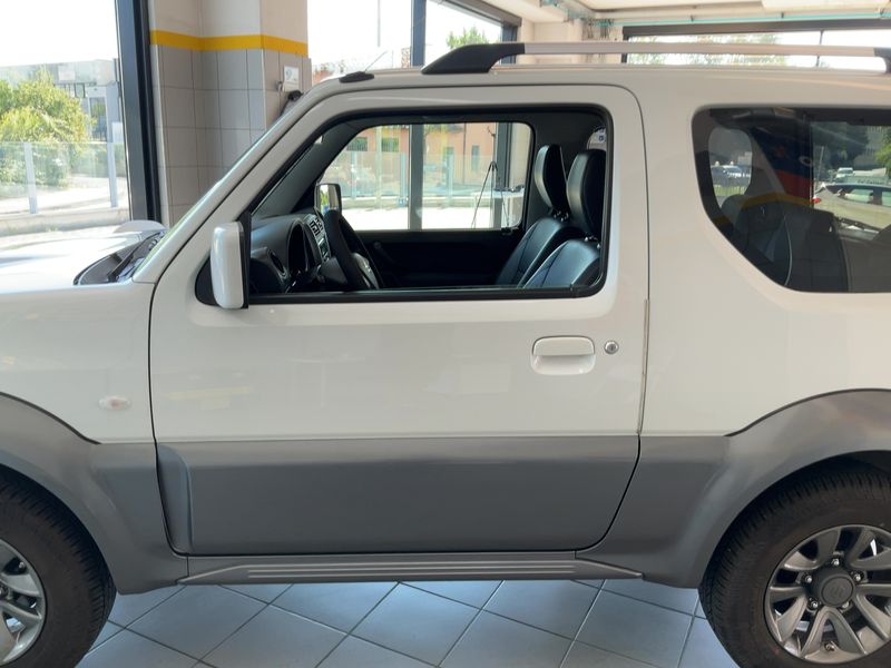 Suzuki Jimny 1.3 Evolution — zdjęcie 4