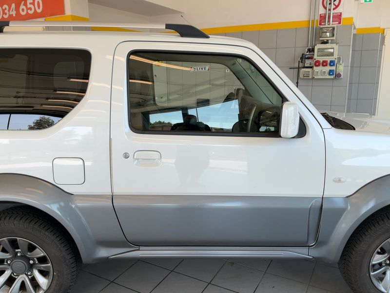 Suzuki Jimny 1.3 Evolution — zdjęcie 7