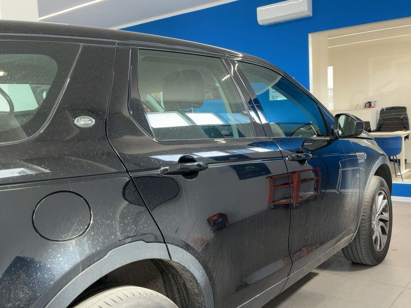 Land Rover Discovery Sport 2.0 Td4 SE AWD — zdjęcie 7