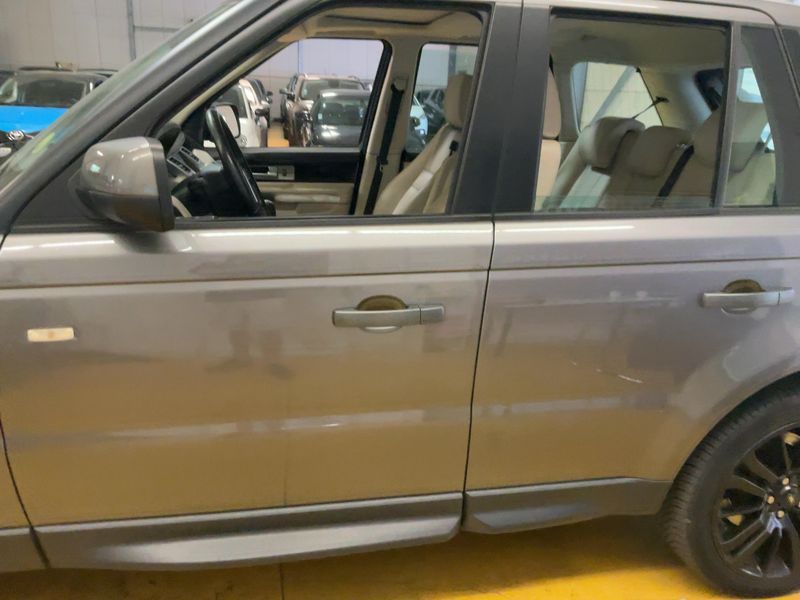 Land Rover Range Rover Sport 3.0 TD V6 HSE — zdjęcie 4