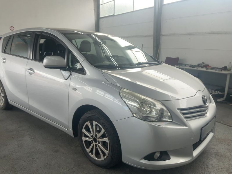 Toyota Verso 1.8 Edition — zdjęcie 8