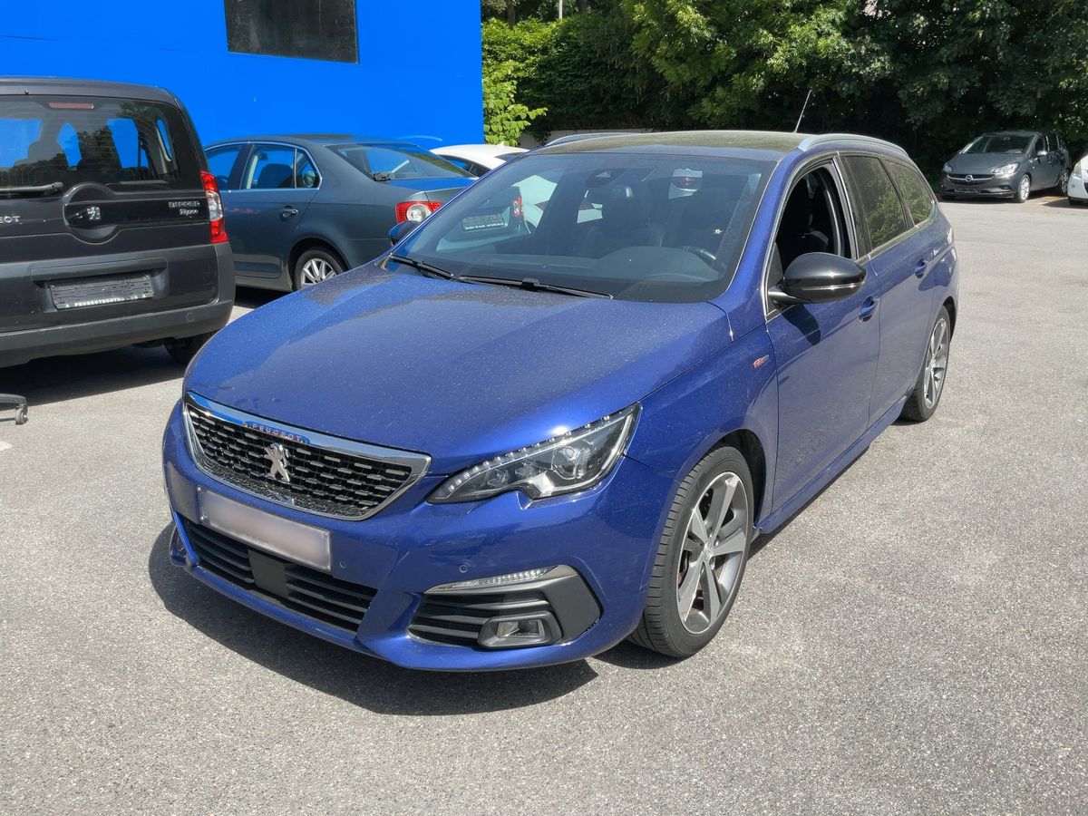 Peugeot 308 2018 — photo 1