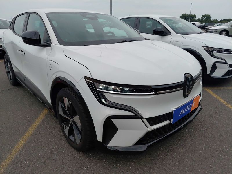 Renault Megane E-Tech electric drive 96 kW Equilibre — zdjęcie 6