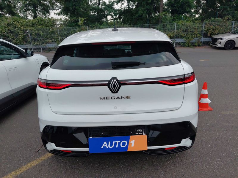 Renault Megane E-Tech electric drive 96 kW Equilibre — zdjęcie 4