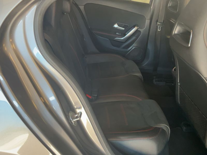 Mercedes-Benz A-Klasse A 200 — zdjęcie 14