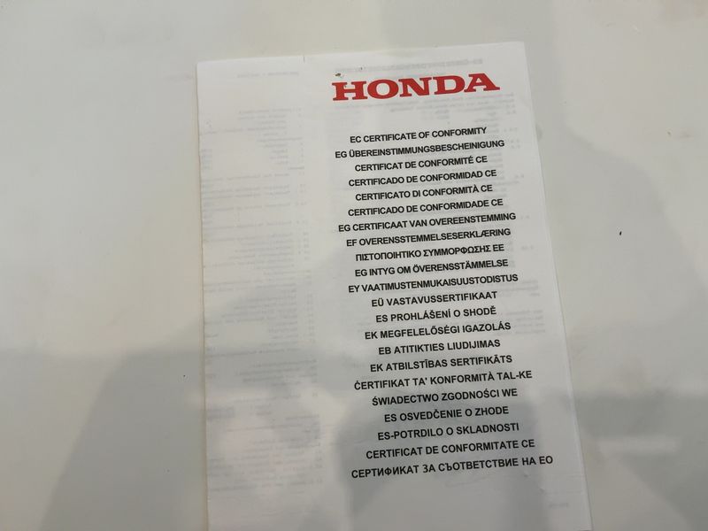 Honda Civic 1.8 i-VTEC Comfort — zdjęcie 16