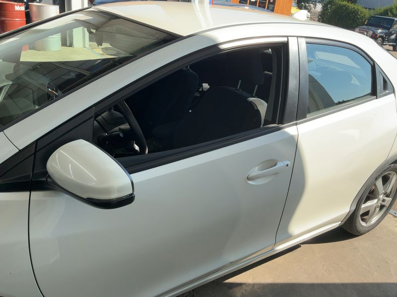 Honda Civic 1.8 i-VTEC Comfort — zdjęcie 4