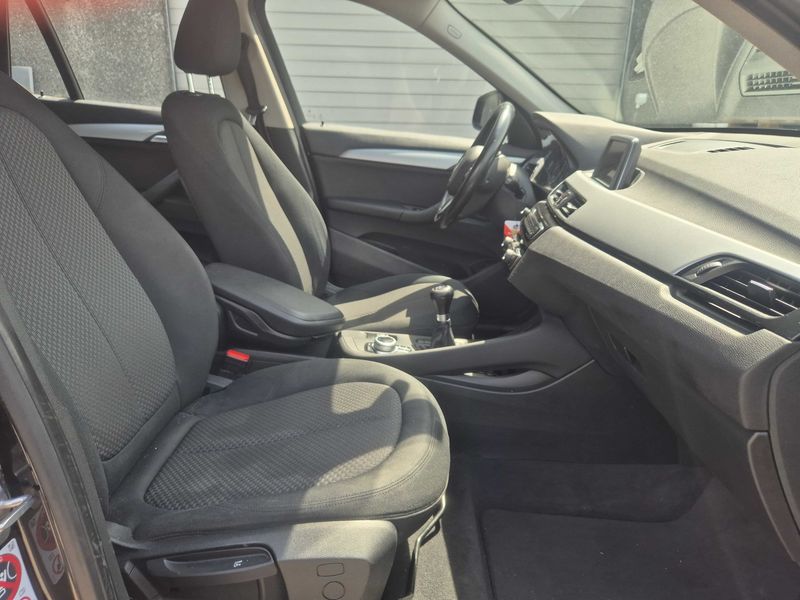 BMW X1 sDrive 16d Lounge — zdjęcie 10
