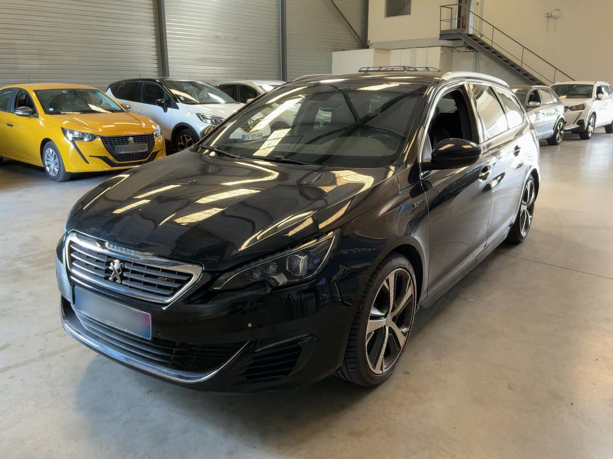 Peugeot 308 2015 — photo 1