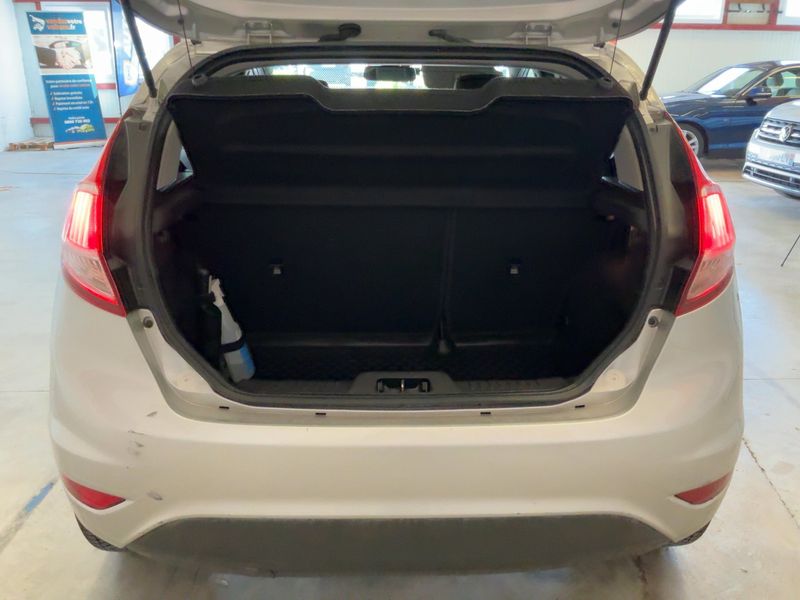 Ford Fiesta 1.5 TDCi Titanium — zdjęcie 10