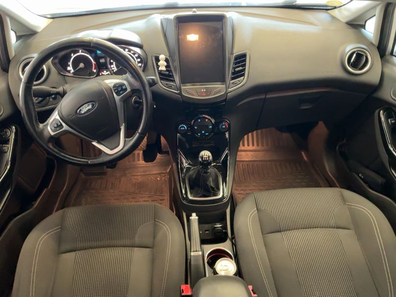 Ford Fiesta 1.5 TDCi Titanium — zdjęcie 12