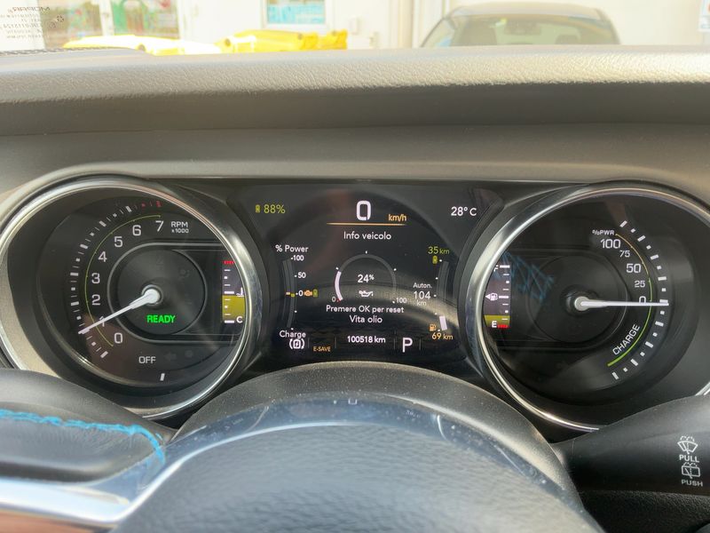 Jeep Wrangler Unlimited 2.0 4xe Plug-in Hybrid Rubicon — zdjęcie 13