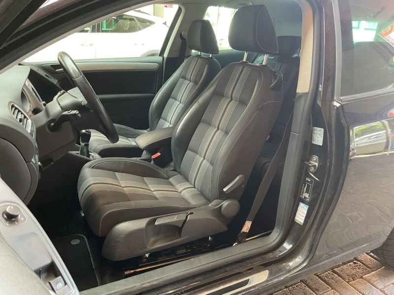 Volkswagen Golf VI 1.2 TSI Match BlueMotion Tech 2012 – снимка 3
