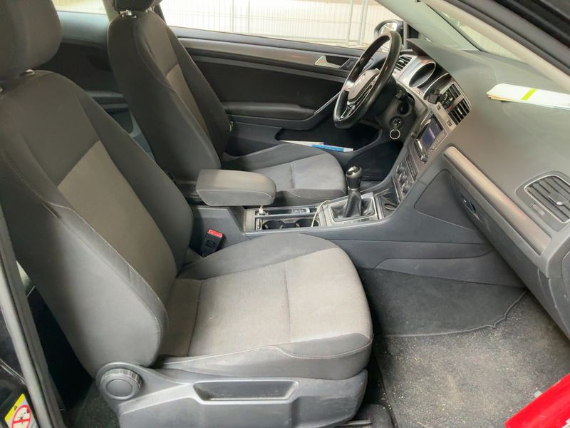 Volkswagen Golf VII 1.6 TDI Trendline BlueMotion Tech 2013 – снимка 16