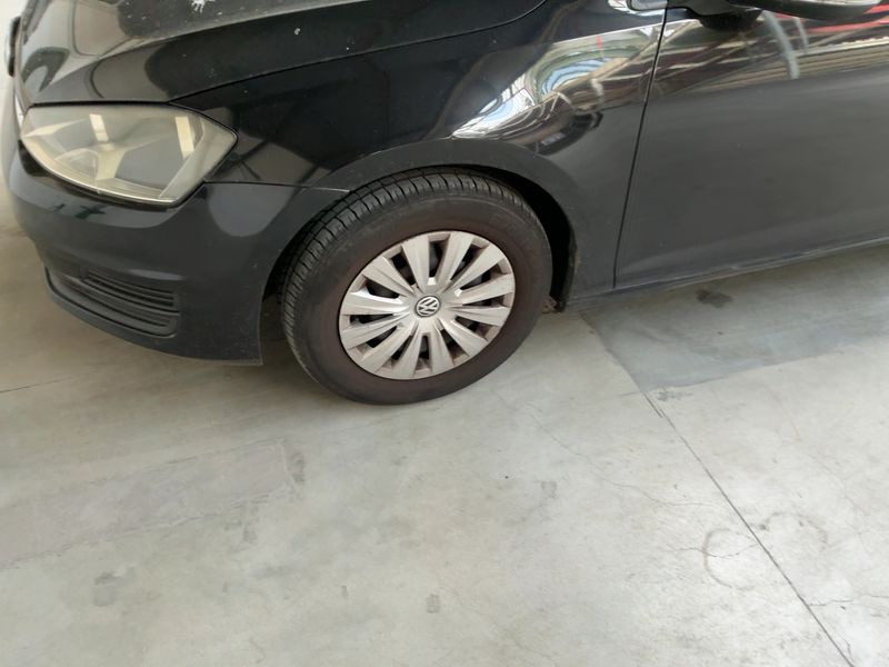 Volkswagen Golf VII 1.6 TDI Trendline BlueMotion Tech 2013 – снимка 3