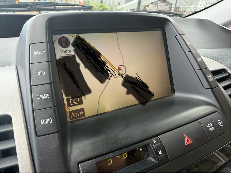 Toyota Prius 1.5 Sol — zdjęcie 13