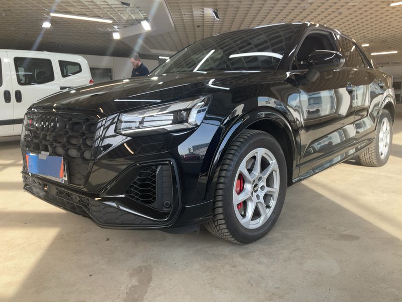 SQ2 2.0 TFSI quattro