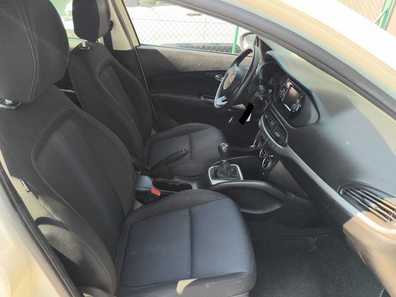Fiat Tipo 1.3 M-Jet Pop Business — zdjęcie 10
