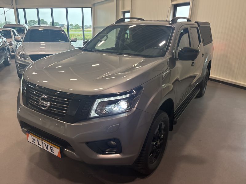Nissan Navara Pick-up 2.5 dCi Double Cab LE 4x4 — zdjęcie 2