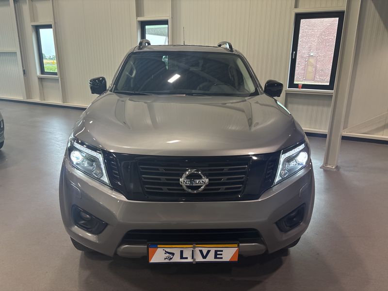 Nissan Navara Pick-up 2.5 dCi Double Cab LE 4x4 — zdjęcie 7