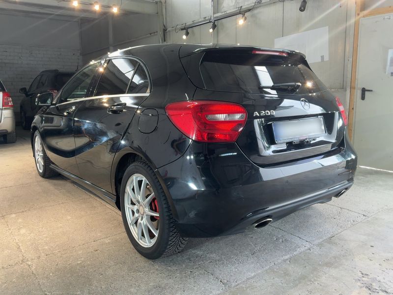 Mercedes-Benz A-Klasse A 200 BlueEfficiency Urban — zdjęcie 3