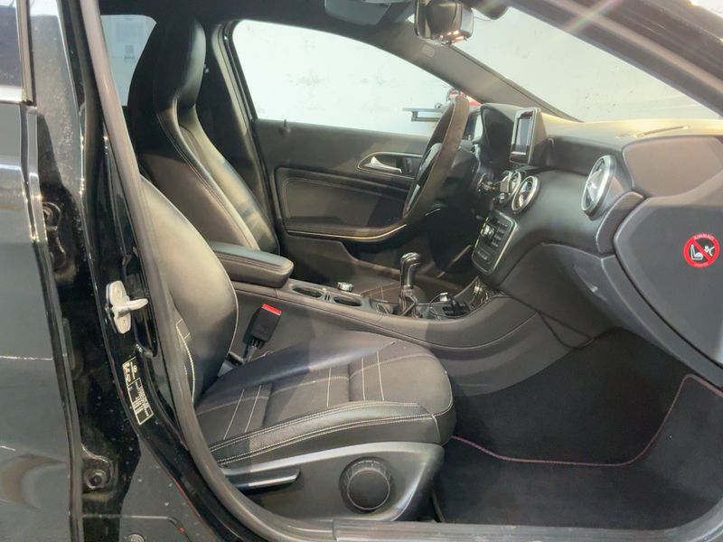 Mercedes-Benz A-Klasse A 200 BlueEfficiency Urban — zdjęcie 11