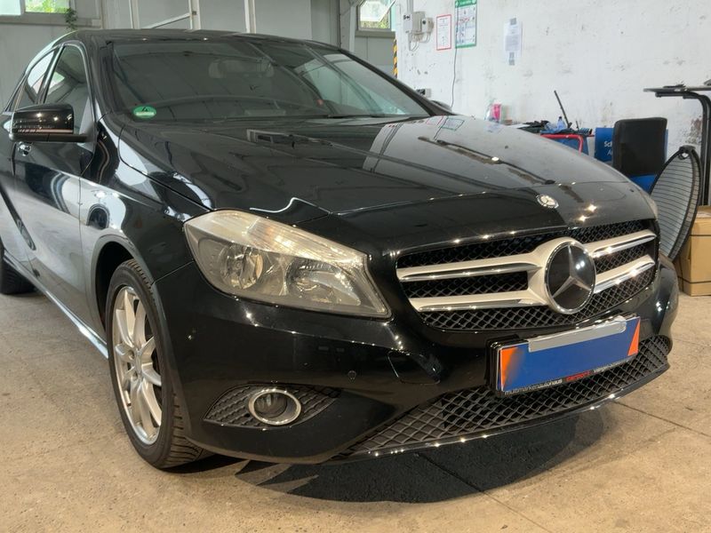 Mercedes-Benz A-Klasse A 200 BlueEfficiency Urban — zdjęcie 8