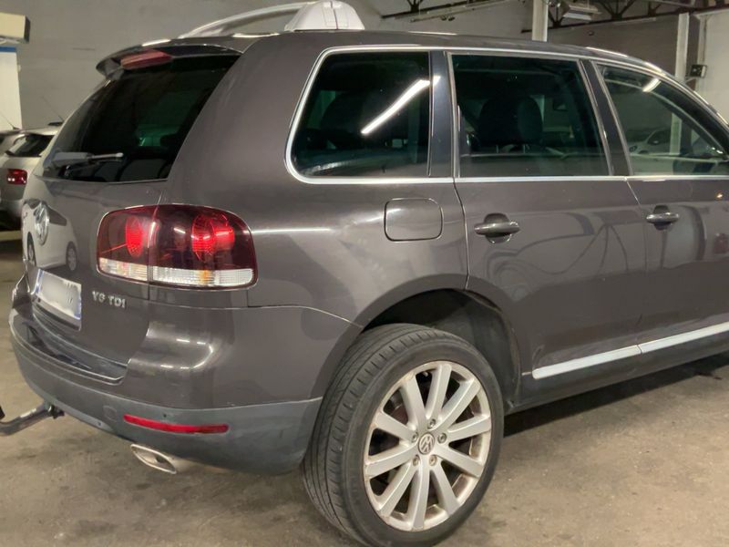 Volkswagen Touareg 3.0 V6 TDI — zdjęcie 6