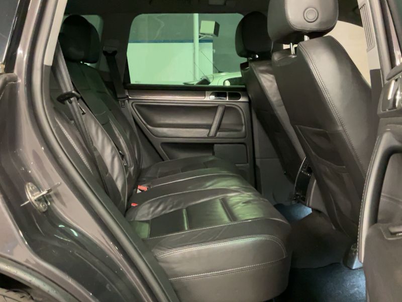 Volkswagen Touareg 3.0 V6 TDI — zdjęcie 14