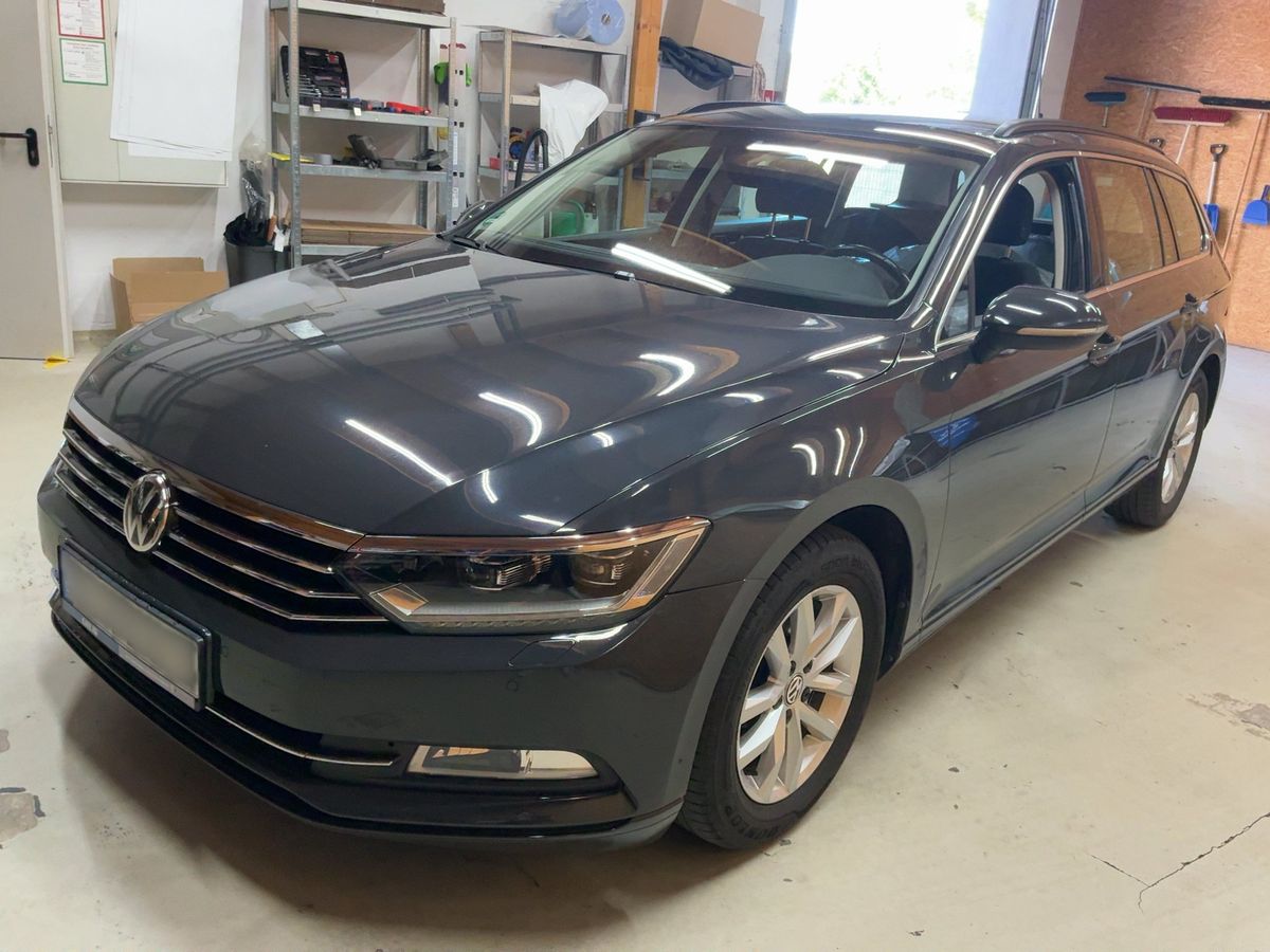 Volkswagen Passat 2019 — photo 1