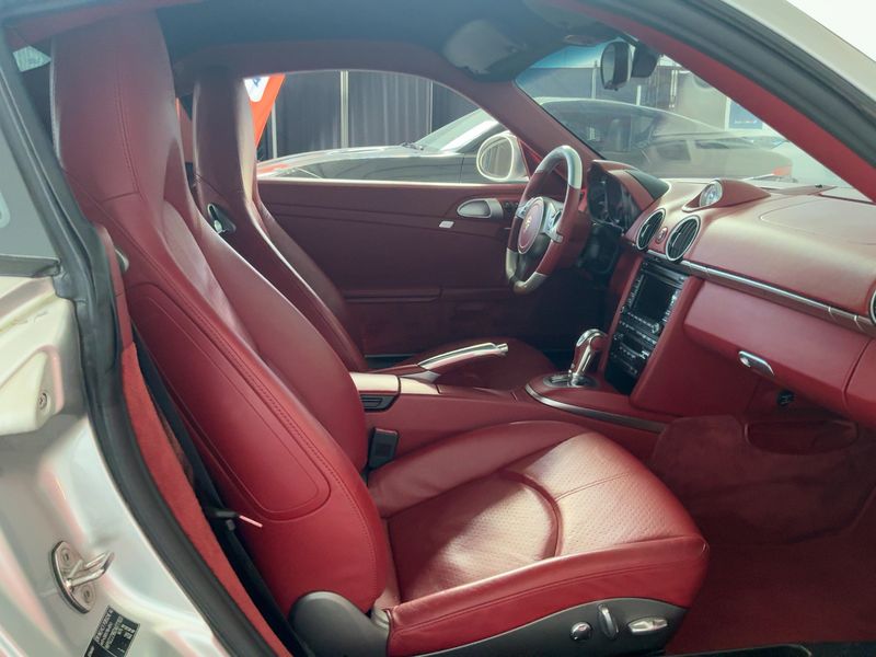 Porsche Cayman S — zdjęcie 14
