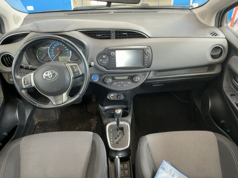 Toyota Yaris 1.5 Hybrid Active 2017 – снимка 17