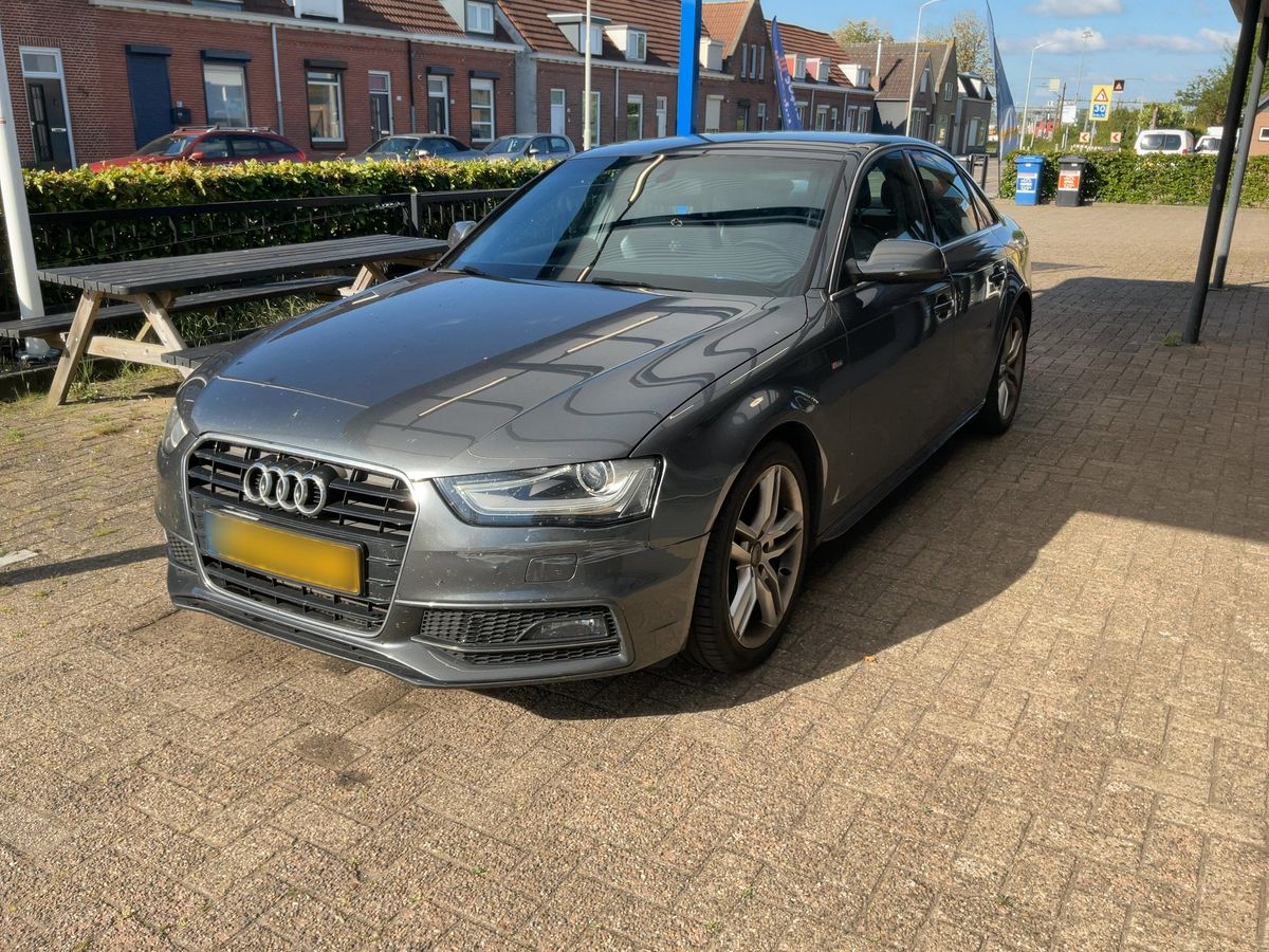 Audi A4 2015