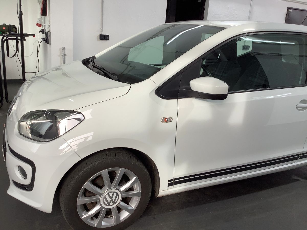 Volkswagen up! 1.0 Club up!