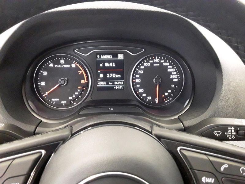 Audi Q2 30 TFSI advanced — zdjęcie 12